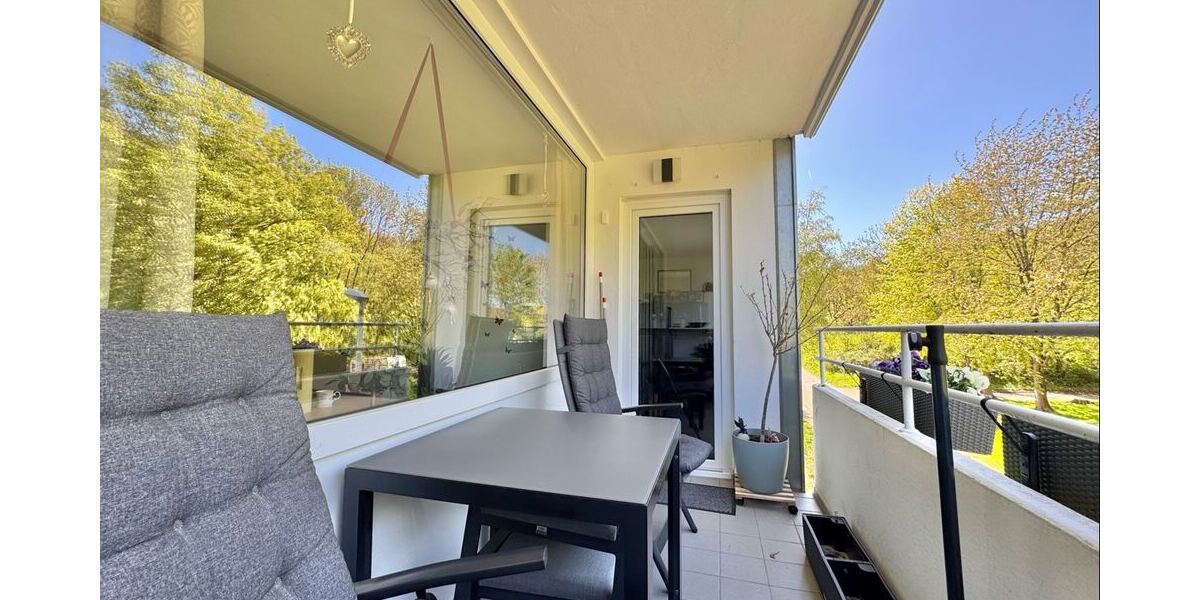 ... Zutritt zur sonnigen Loggia.