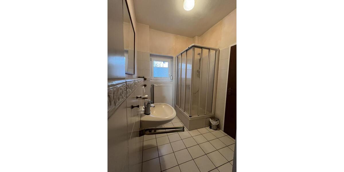 Badezimmer im Erdgeschoss