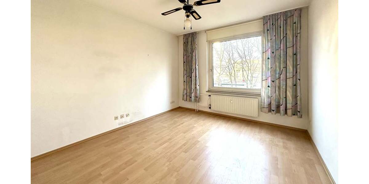Büro/Schlafen/Kind