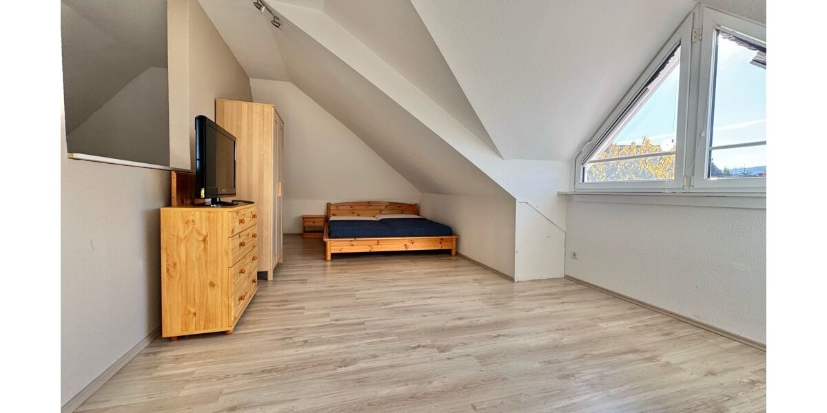 Mögliches Kinderzimmer rechts (DG)
